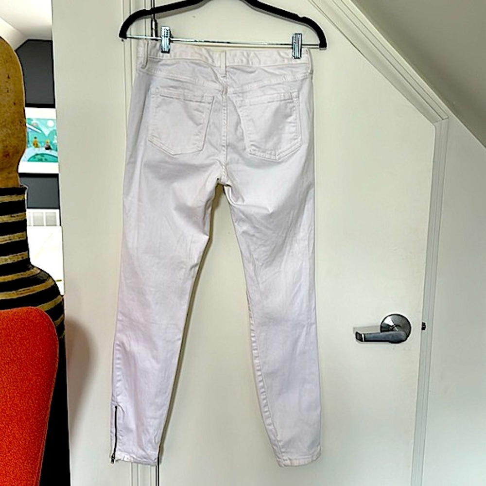 Banana Republic Brushed Cotton Off-White Cropped Jeans W/ Zippers - Picture 5 of 7